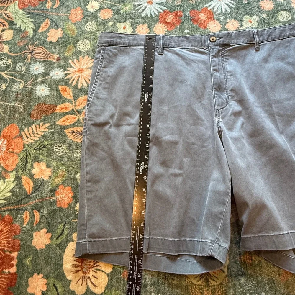 Tommy‎ Bahama Boracay Shorts Mens 46 Gray Cotton Tencel Stretch Flat Front Chino